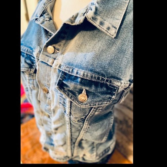 Denim Vest | Made in USA | Eagle embroidery on back | distressed | vintage | - Picture 3 of 8